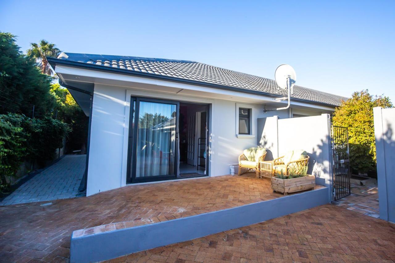 Casa Ilanga Guesthouse Somerset West Exterior photo